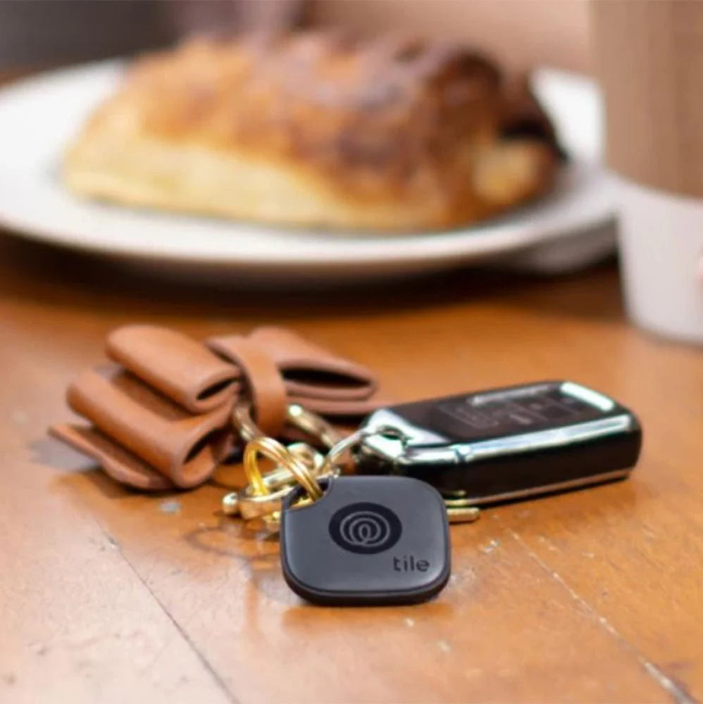 Tile Mate Bluetooth Tracker, Key Finder and Item Locator by Life360 - White